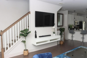 Luxurious Large Townhouse in Heart of ATL